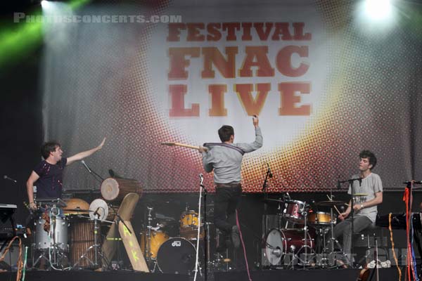 FRANCOIS AND THE ATLAS MOUNTAIN - 2012-07-19 - PARIS - Parvis de l'Hotel de Ville - 